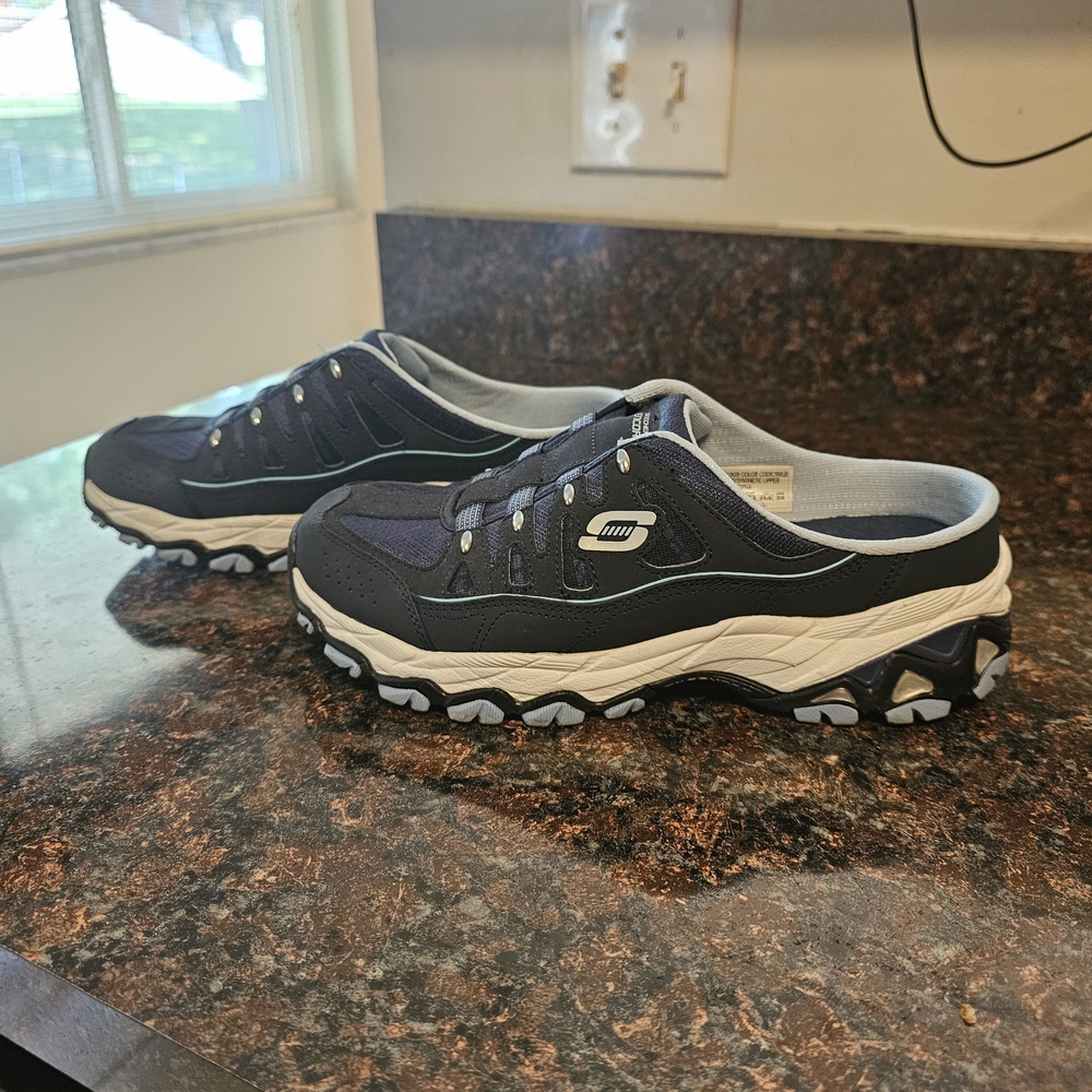 Skechers Encore Sneakers - Picture 9 of 10